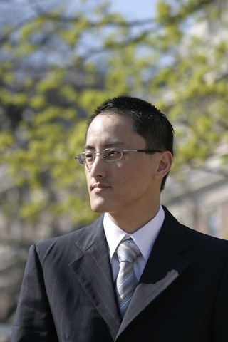 Ji Gang, Talouselämä