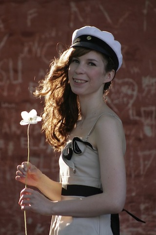 Eve, yksityinen toimeksianto